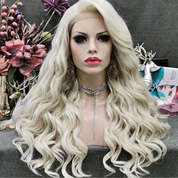 22” Platinum BlondeBody Wavy Lace Front Wig for woman*NEW*